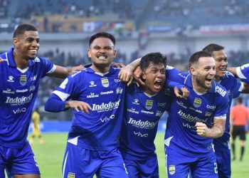 VS Semen Padang Persib Langsung Tancap Gas